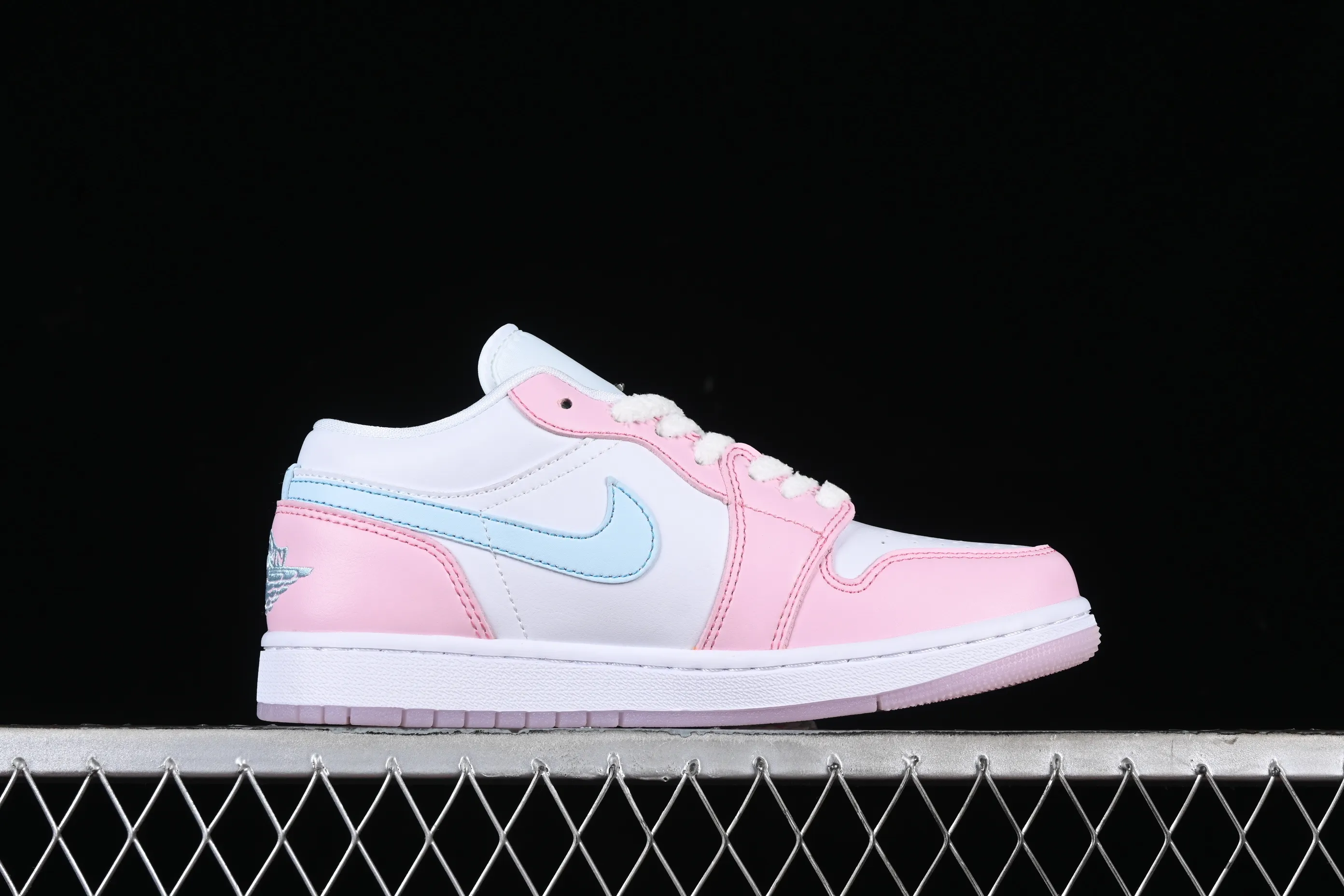 All categories Air Jordan Jordan series basketball shoes Air Jordan 1 Low Z version Air Jordan 1 Low "White/Pink Foam/Glacier Blue" AJ1 Joe 1 Valentine's Day low-top cultural casual sneakers HM3706-141